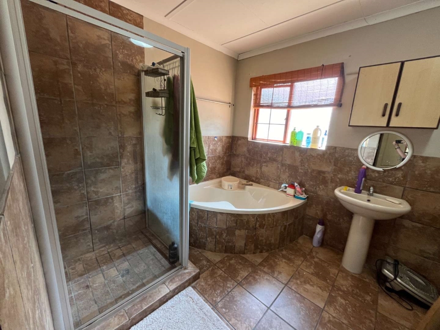 2 Bedroom Property for Sale in Blydeville Northern Cape